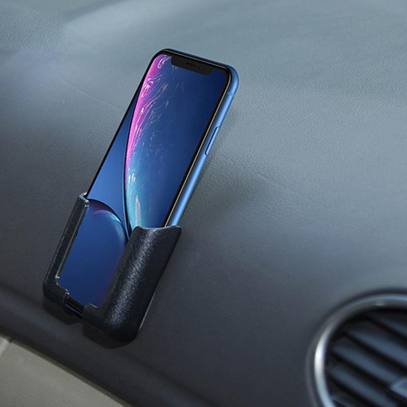Collez le support de téléphone partout