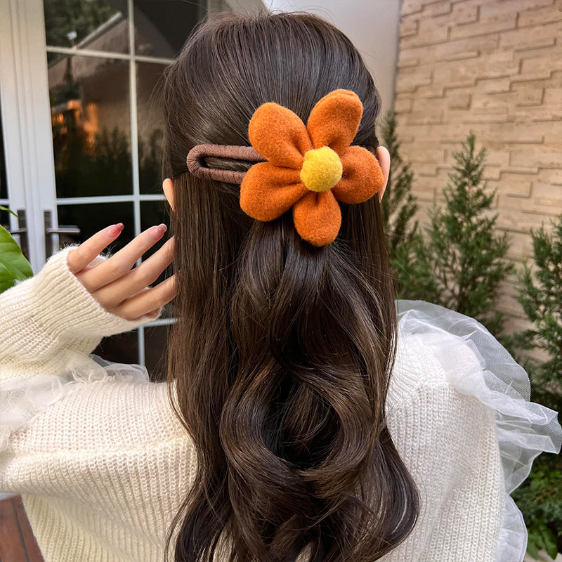 Épingles à Cheveux à Fleurs en Peluche Élégantes