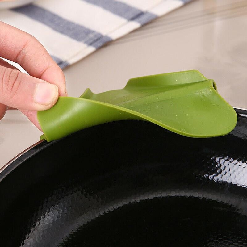 Entonnoir en Silicone pour Casserole