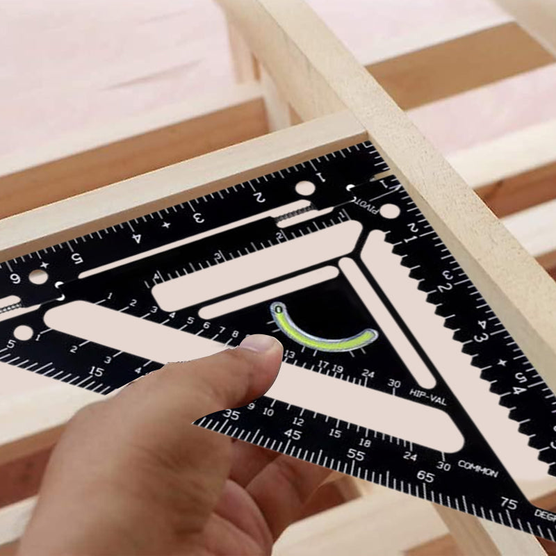 Outil innovant pour l'équarrissage des chevrons